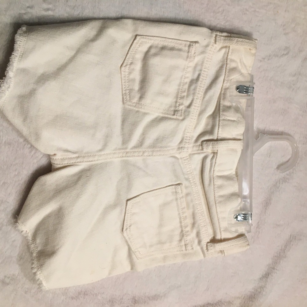Old Navy Denim Shorts Girls 5T white New Raw Hem pockets vintage - Picture 3 of 3